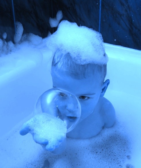 bebe-y-bano Lavar el pelo a un bebe