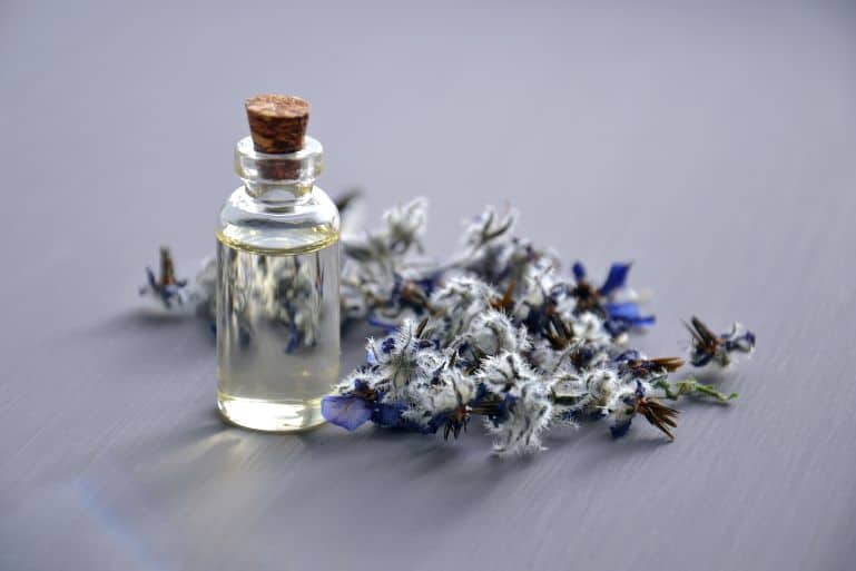 Aceites esenciales, sus propiedades y usos